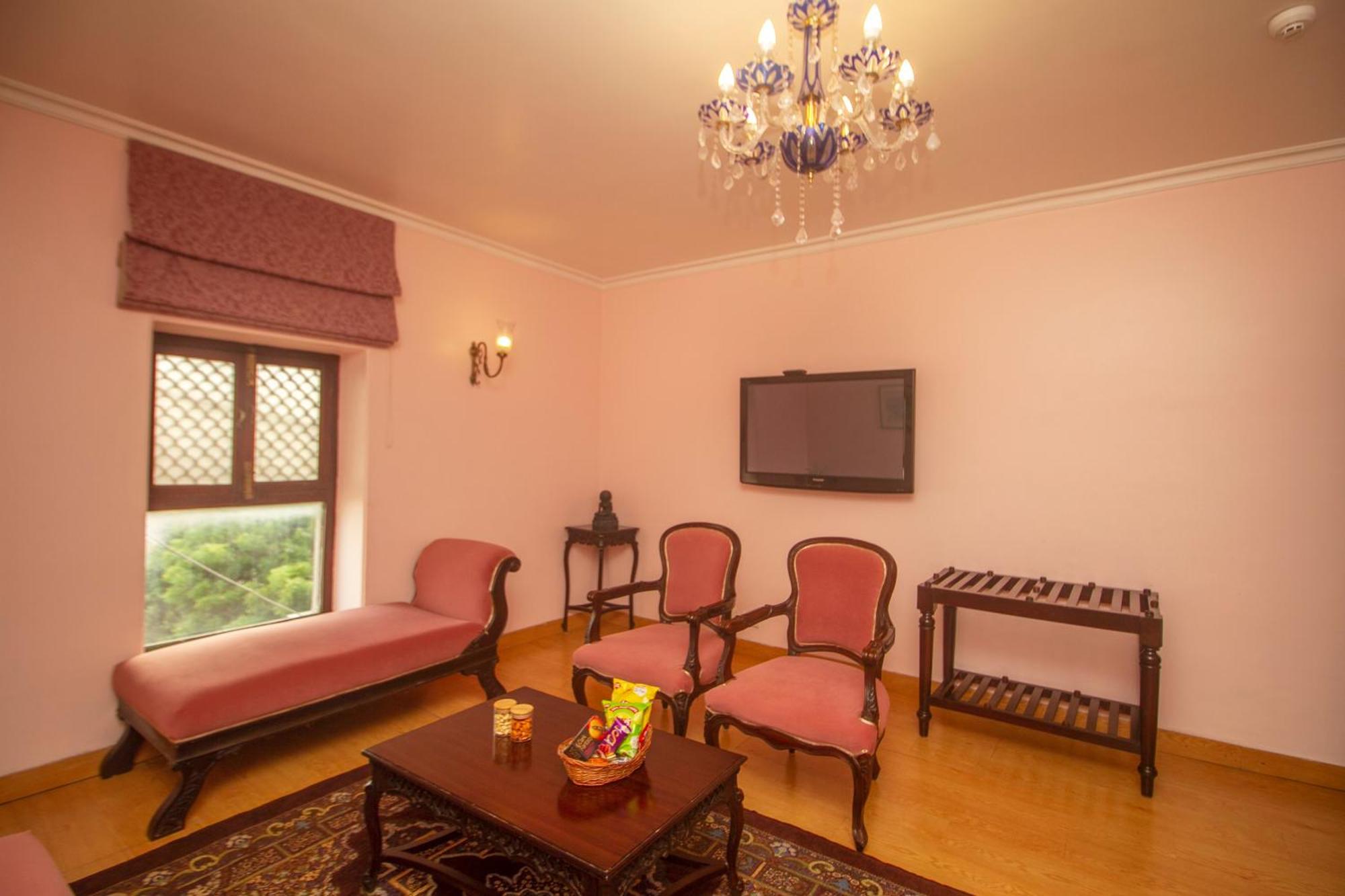 Hotel Amritara Suryauday Haveli à Bénarès Extérieur photo