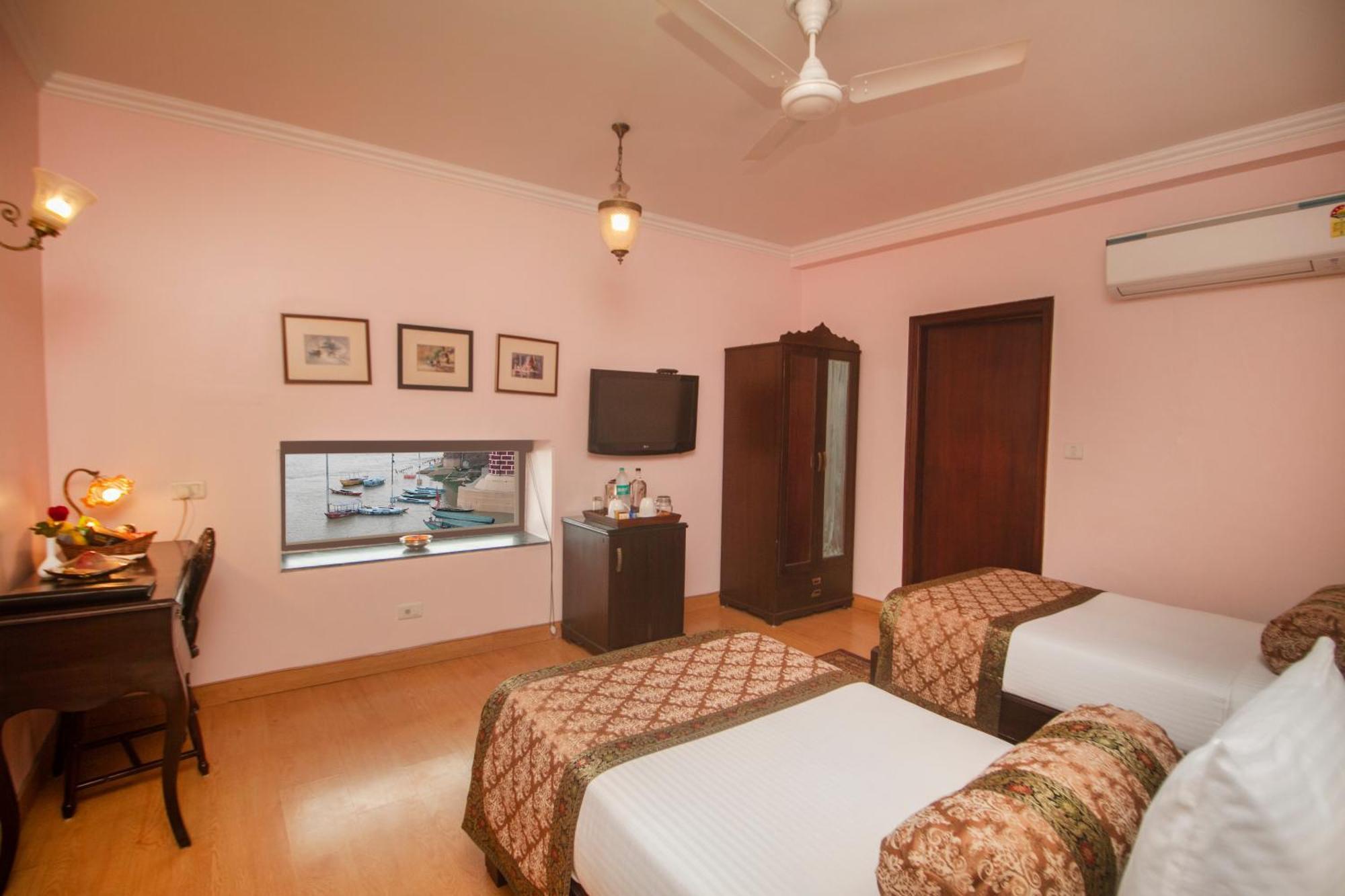 Hotel Amritara Suryauday Haveli à Bénarès Extérieur photo