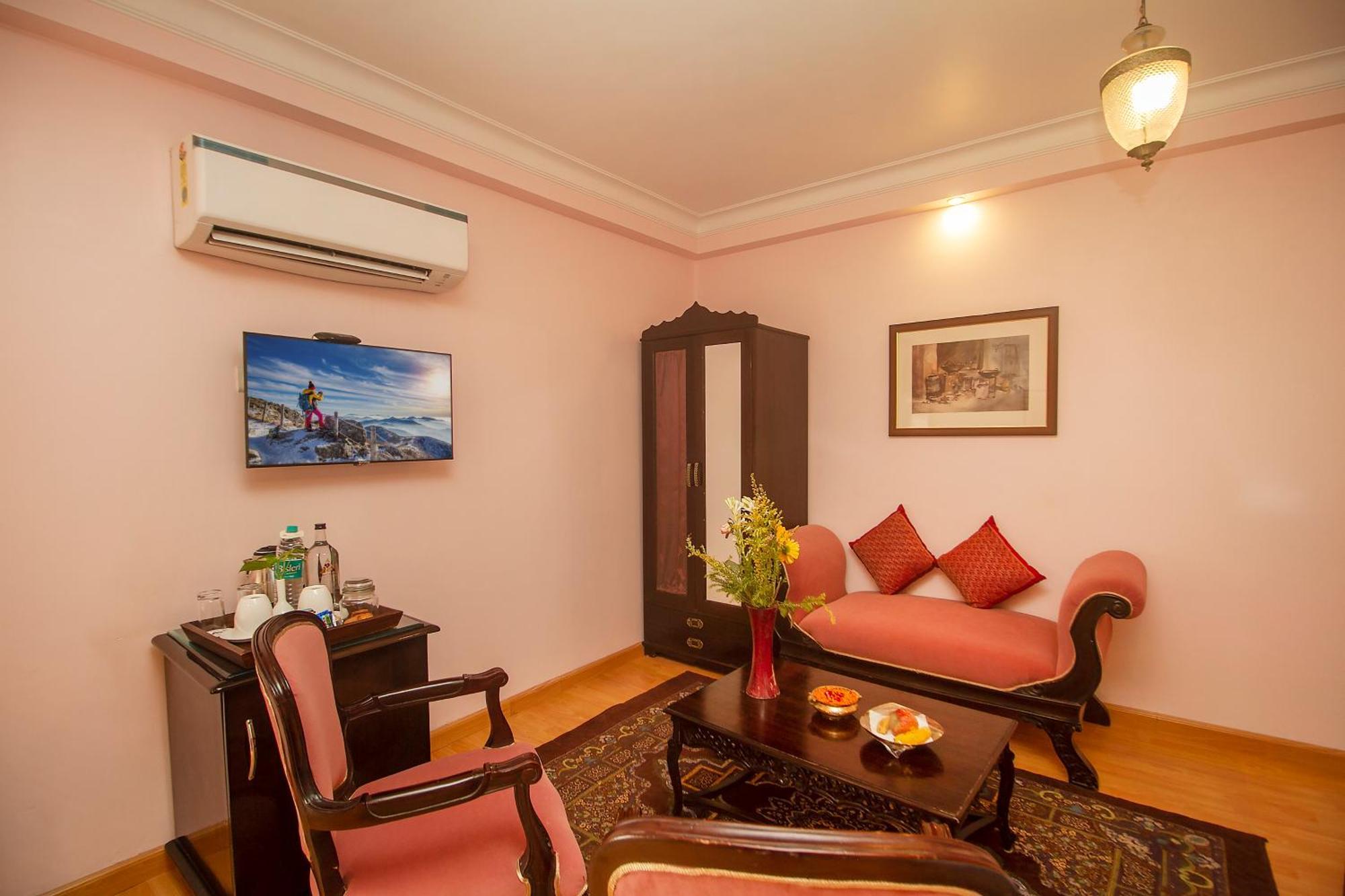 Hotel Amritara Suryauday Haveli à Bénarès Extérieur photo