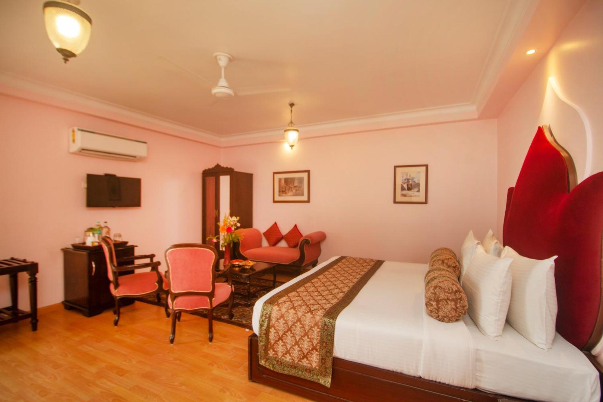 Hotel Amritara Suryauday Haveli à Bénarès Extérieur photo